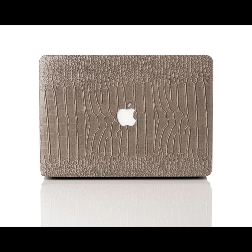 Greyson Faux Crocodile MacBook Case Mac book pro 16”
